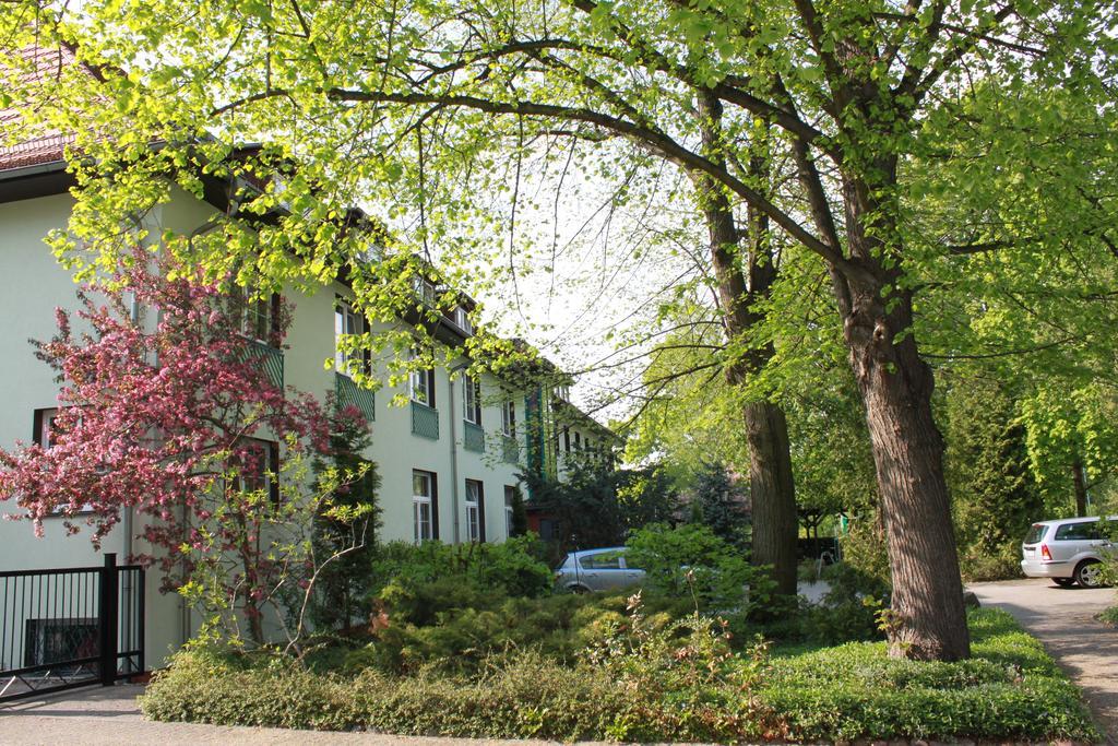 Gasthaus&Hotel Grünhof Frankfurt  Exterior foto